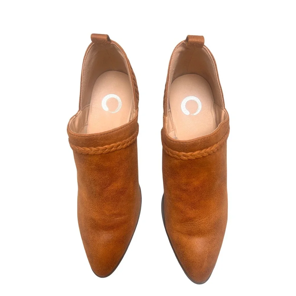 Journee Collection Womens Cognac Braided Trim V-Cut Ankle‎ Booties Size 7.5